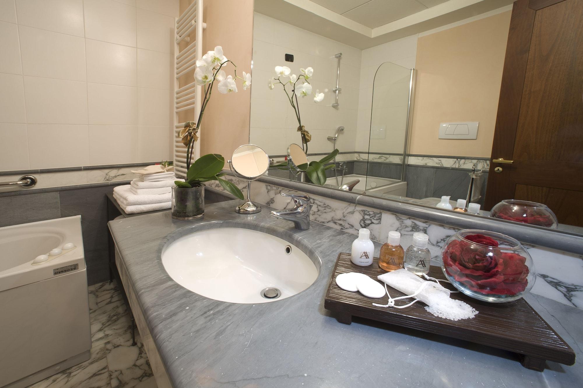 Albergo Dell'Agenzia Бра Екстериор снимка