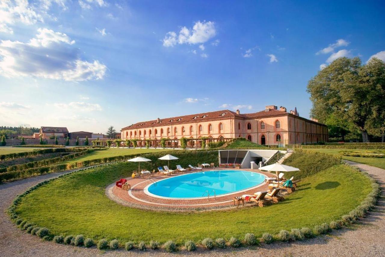 Albergo Dell'Agenzia Бра Екстериор снимка