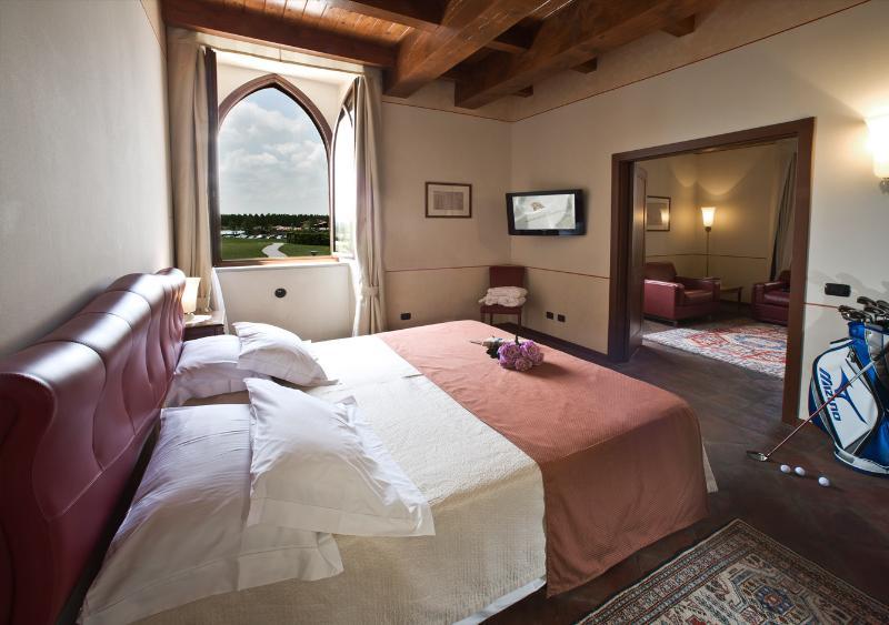 Albergo Dell'Agenzia Бра Екстериор снимка